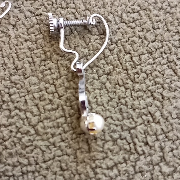 Earrings - Picture 4 of 5